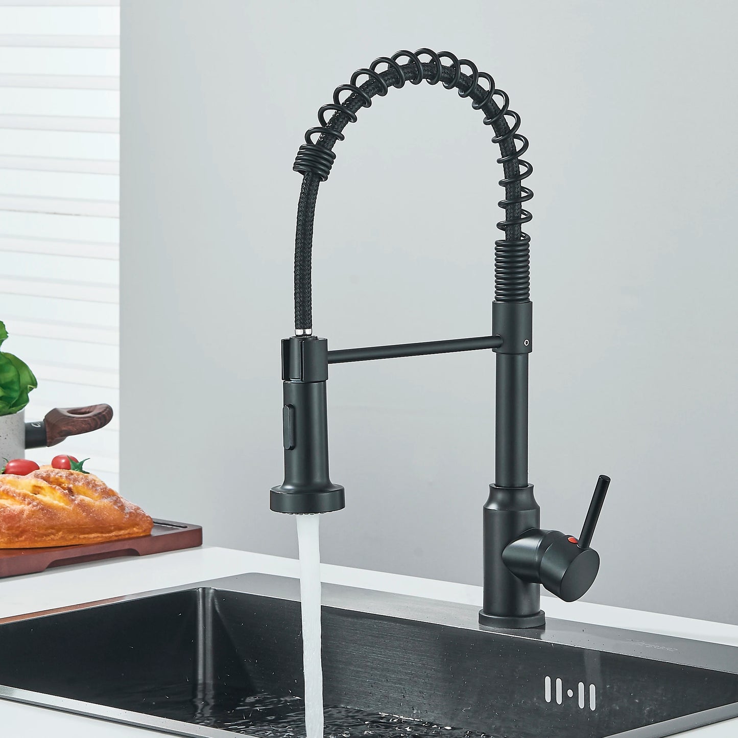 Premium Single Handle Kitchen Faucet with Pull-Out Sprayer - Rotatable Deck Mount Hot & Cold Water Mixer